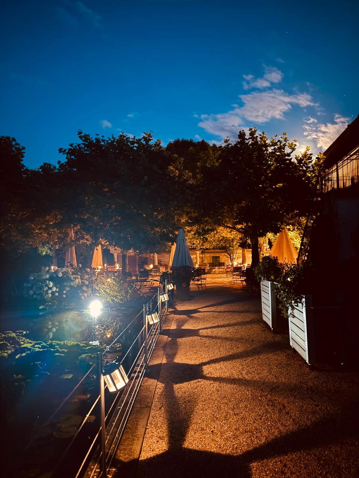 Romantik Hotel De L'Ours Sugiez Eksteriør bilde